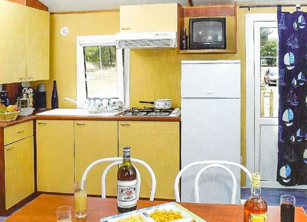 rental mobile home kitchen colorado
