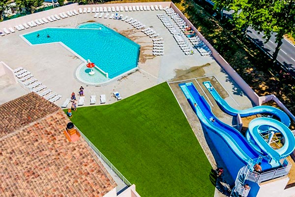 swimming pool seen from above camping lunel